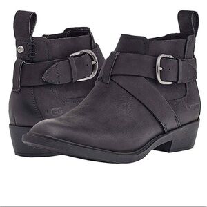 Ugg New Wylma Black Oiled Leather 1.5" Stacked Heel Strappy Moto Booties sz 11